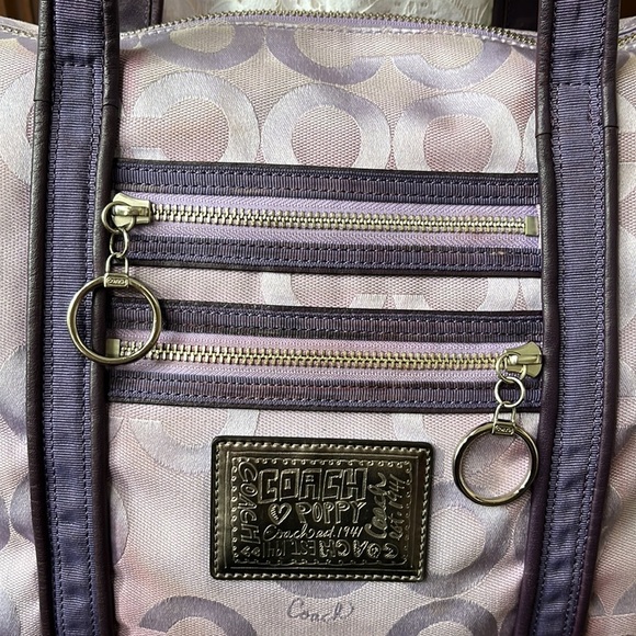 Coach Poppy Rare Vintage Purple straps/Lavender C Fabric Silvertone Hardw - Picture 3 of 16